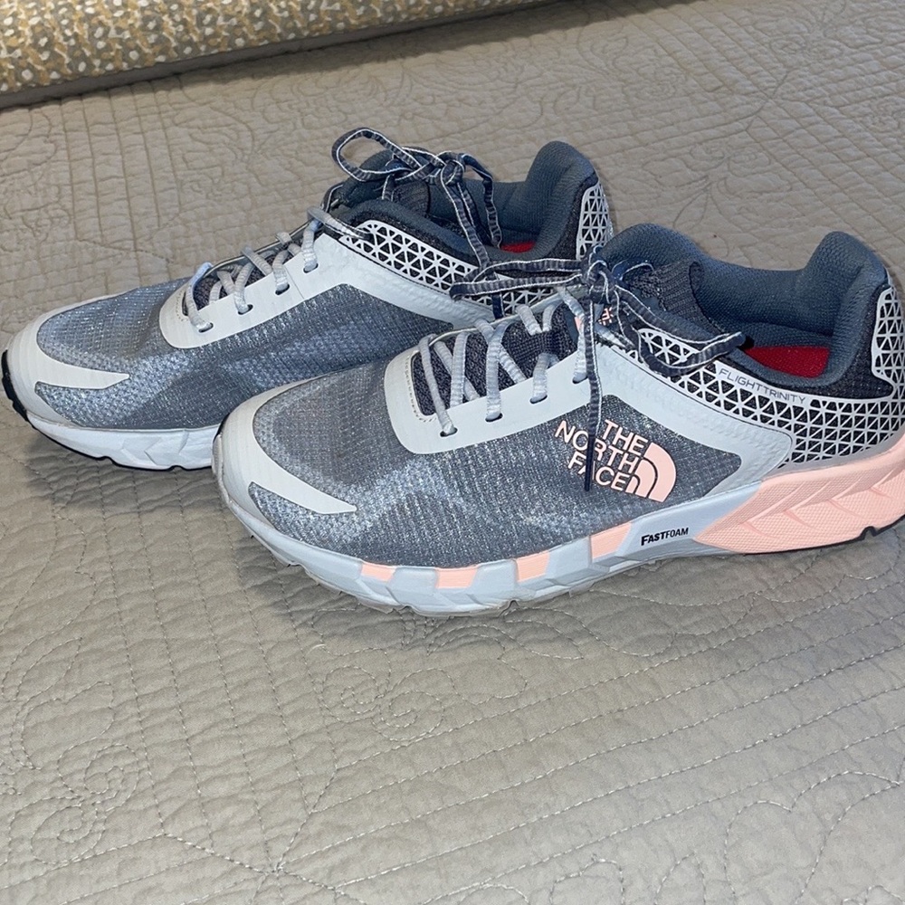 North face fast foam sneakers